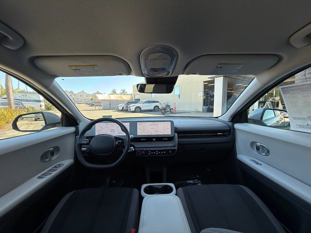2024 Hyundai IONIQ 5 SEL SEL RWD Electric [24]