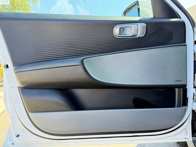 2023 Hyundai IONIQ 6 Limited Limited RWD Electric [11]