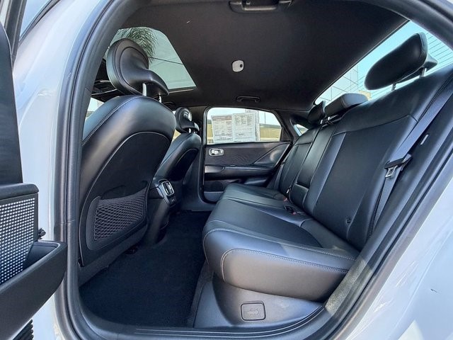 2023 Hyundai IONIQ 6 Limited Limited RWD Electric [18]
