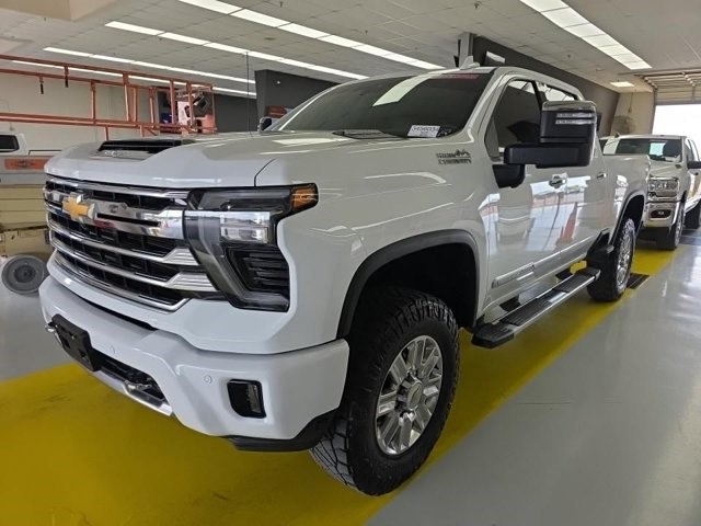 2024 Chevrolet Silverado 2500HD High Country 4WD Crew Cab 159" High Country Turbocharged Diesel V8 6.6L/ [0]
