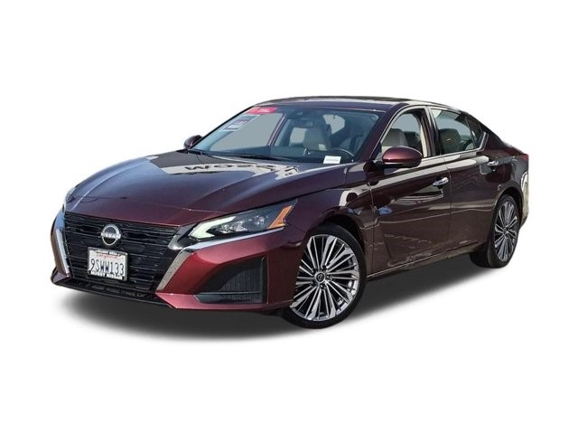 2025 Nissan Altima SL