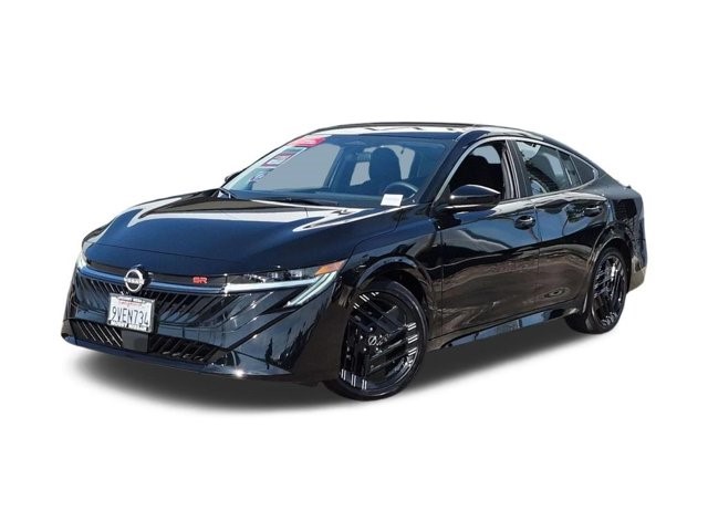 2026 Nissan Sentra SR SR Sedan *Ltd Avail* Regular Gasoline I-4 2.0 L/122 [3]