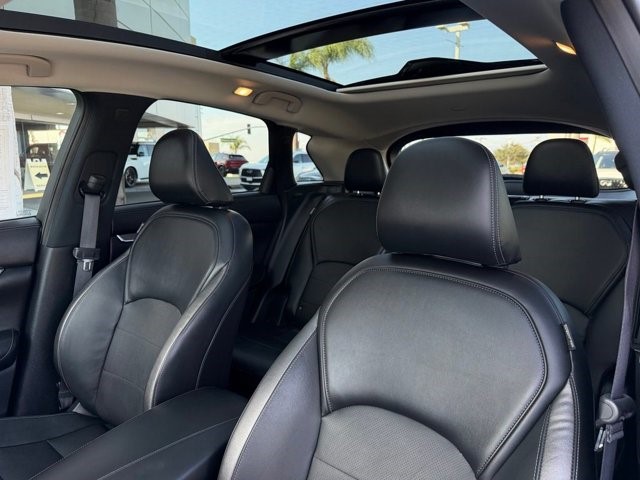 2023 INFINITI QX50 LUXE LUXE FWD Intercooled Turbo Premium Gasoline I-4 2.0 L/122 [17]