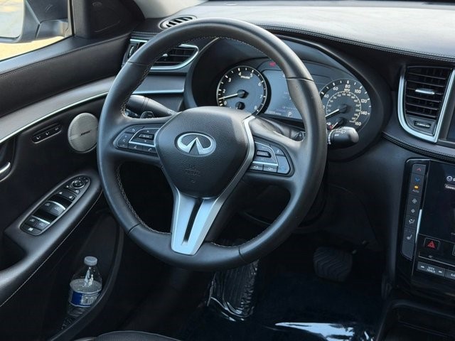 2023 INFINITI QX50 LUXE LUXE FWD Intercooled Turbo Premium Gasoline I-4 2.0 L/122 [32]