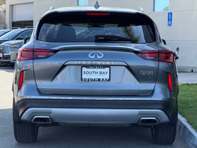 2023 INFINITI QX50 LUXE LUXE FWD Intercooled Turbo Premium Gasoline I-4 2.0 L/122 [4]