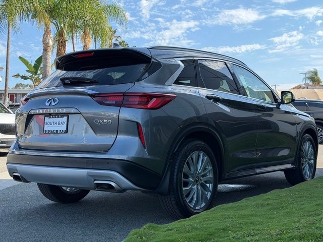 2023 INFINITI QX50 LUXE LUXE FWD Intercooled Turbo Premium Gasoline I-4 2.0 L/122 [5]