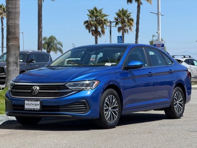 2024 Volkswagen Jetta SE SE Auto Intercooled Turbo Regular Unleaded I-4 1.5 L/91 [7]