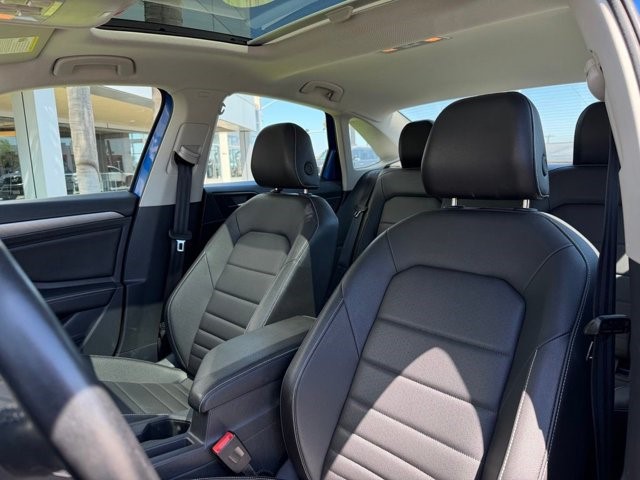 2024 Volkswagen Jetta SE SE Auto Intercooled Turbo Regular Unleaded I-4 1.5 L/91 [16]