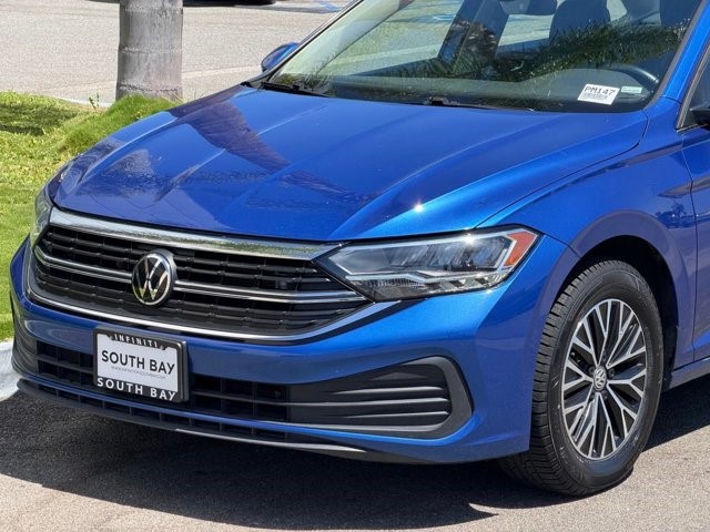 2024 Volkswagen Jetta SE SE Auto Intercooled Turbo Regular Unleaded I-4 1.5 L/91 [1]