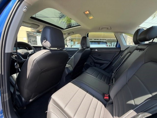 2024 Volkswagen Jetta SE SE Auto Intercooled Turbo Regular Unleaded I-4 1.5 L/91 [19]