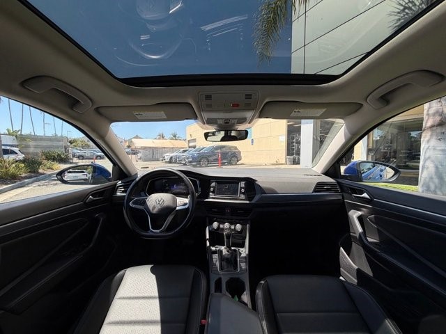 2024 Volkswagen Jetta SE SE Auto Intercooled Turbo Regular Unleaded I-4 1.5 L/91 [21]
