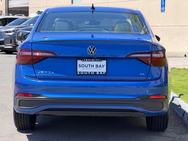 2024 Volkswagen Jetta SE SE Auto Intercooled Turbo Regular Unleaded I-4 1.5 L/91 [4]