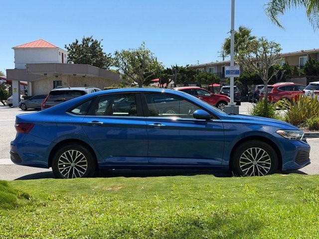 2024 Volkswagen Jetta SE SE Auto Intercooled Turbo Regular Unleaded I-4 1.5 L/91 [6]