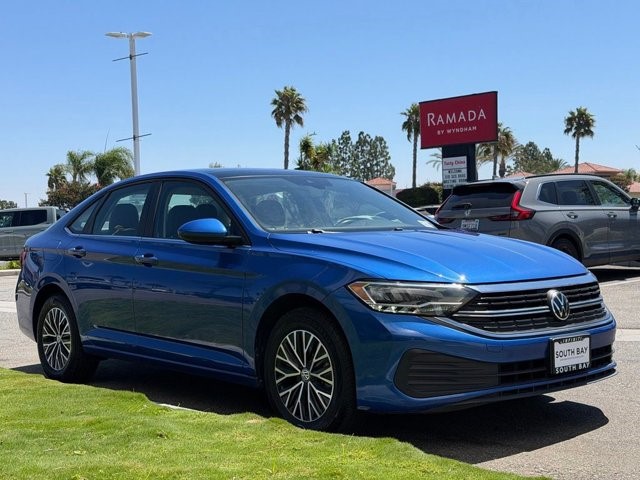 2024 Volkswagen Jetta SE SE Auto Intercooled Turbo Regular Unleaded I-4 1.5 L/91 [7]