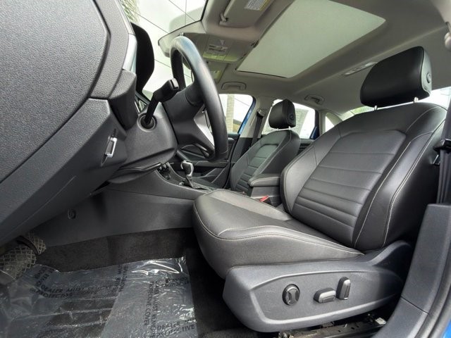 2024 Volkswagen Jetta SE SE Auto Intercooled Turbo Regular Unleaded I-4 1.5 L/91 [15]