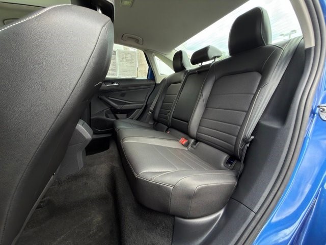 2024 Volkswagen Jetta SE SE Auto Intercooled Turbo Regular Unleaded I-4 1.5 L/91 [18]