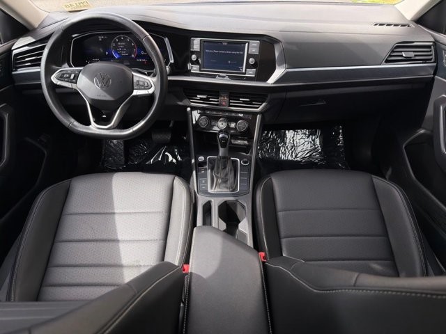 2024 Volkswagen Jetta SE SE Auto Intercooled Turbo Regular Unleaded I-4 1.5 L/91 [23]