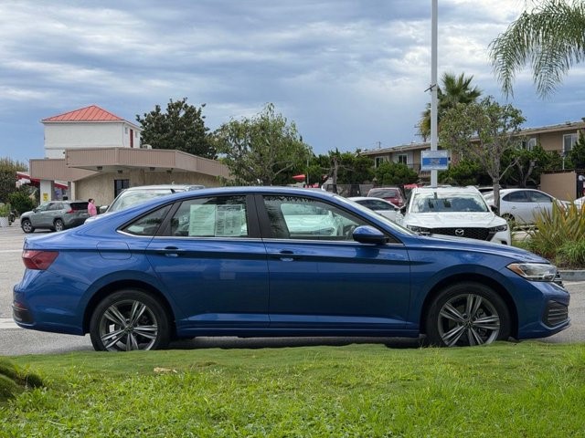2024 Volkswagen Jetta SE SE Auto Intercooled Turbo Regular Unleaded I-4 1.5 L/91 [6]