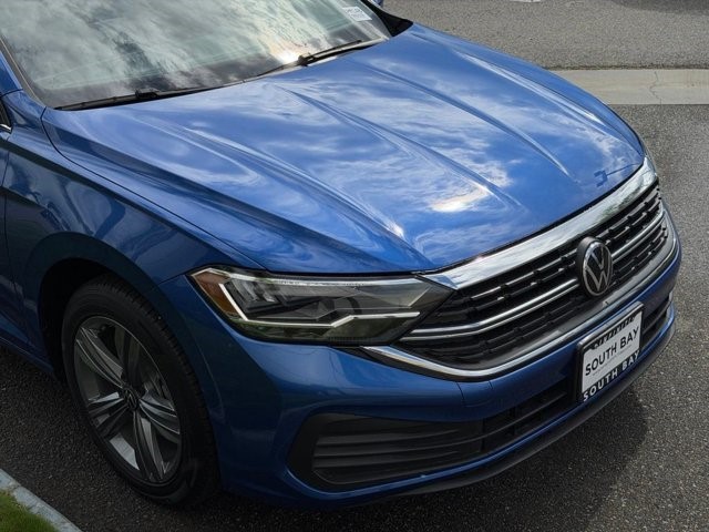 2024 Volkswagen Jetta SE SE Auto Intercooled Turbo Regular Unleaded I-4 1.5 L/91 [8]