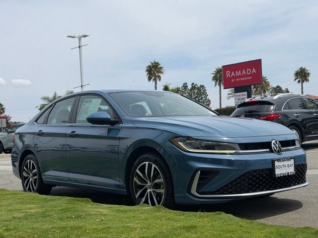 2025 Volkswagen Jetta SE SE Auto Intercooled Turbo Regular Gasoline I-4 1.5 L/91 [7]