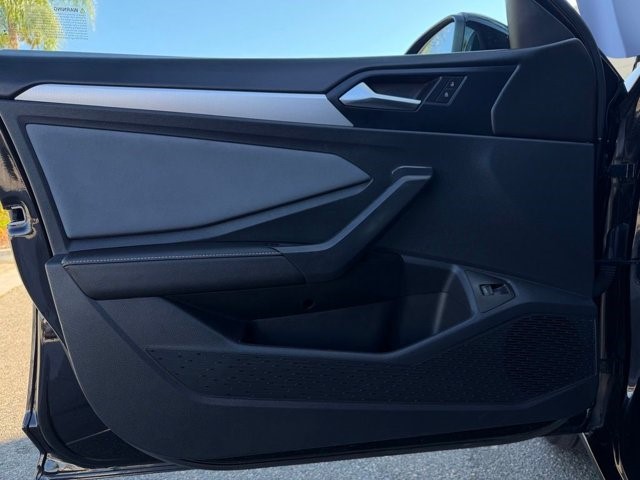 2025 Volkswagen Jetta SE SE Auto Intercooled Turbo Regular Gasoline I-4 1.5 L/91 [10]