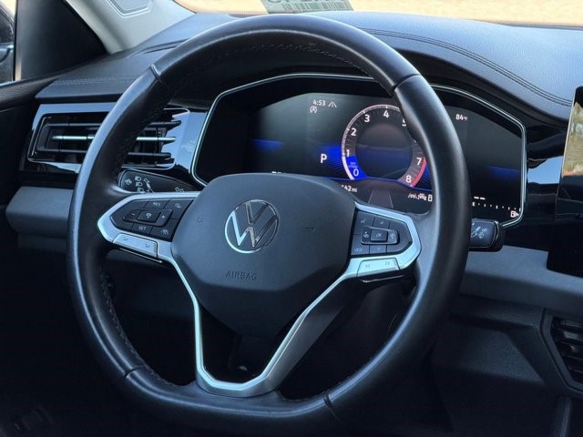 2025 Volkswagen Jetta SE SE Auto Intercooled Turbo Regular Gasoline I-4 1.5 L/91 [23]