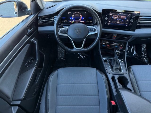2025 Volkswagen Jetta SE SE Auto Intercooled Turbo Regular Gasoline I-4 1.5 L/91 [25]