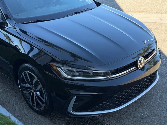 2025 Volkswagen Jetta SE SE Auto Intercooled Turbo Regular Gasoline I-4 1.5 L/91 [8]