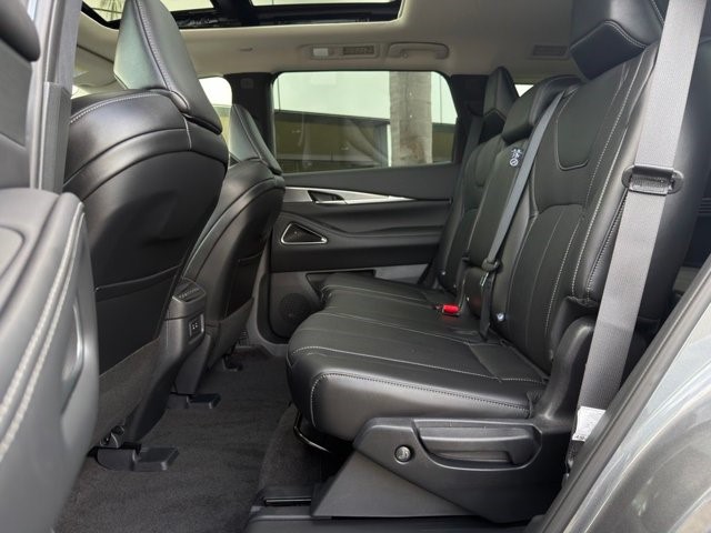 2027 INFINITI QX60 LUXE LUXE FWD Intercooled Turbo Premium Gasoline I-4 2.0 L/122 [19]