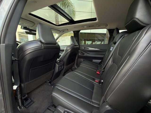 2027 INFINITI QX60 LUXE LUXE FWD Intercooled Turbo Premium Gasoline I-4 2.0 L/122 [21]
