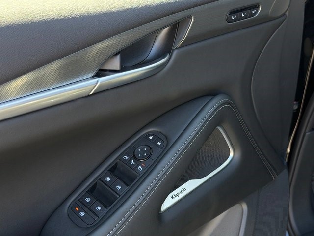 2027 INFINITI QX60 LUXE LUXE FWD Intercooled Turbo Premium Gasoline I-4 2.0 L/122 [12]