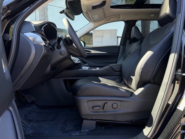 2027 INFINITI QX60 LUXE LUXE FWD Intercooled Turbo Premium Gasoline I-4 2.0 L/122 [14]
