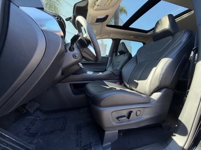 2027 INFINITI QX60 LUXE LUXE FWD Intercooled Turbo Premium Gasoline I-4 2.0 L/122 [15]