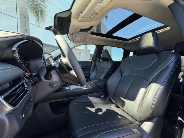 2027 INFINITI QX60 LUXE LUXE FWD Intercooled Turbo Premium Gasoline I-4 2.0 L/122 [16]