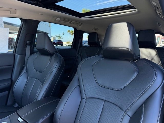 2027 INFINITI QX60 LUXE LUXE FWD Intercooled Turbo Premium Gasoline I-4 2.0 L/122 [17]