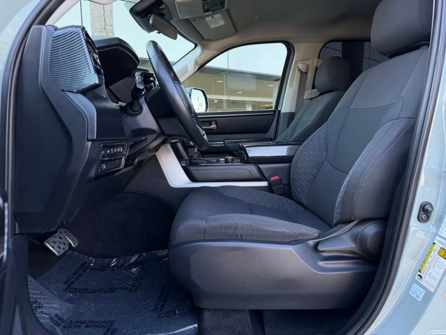 2022 Toyota Tundra 2WD SR5 SR5 CrewMax 5.5′ Bed Twin Turbo Regular Unleaded V-6 3.4 L/210 [16]