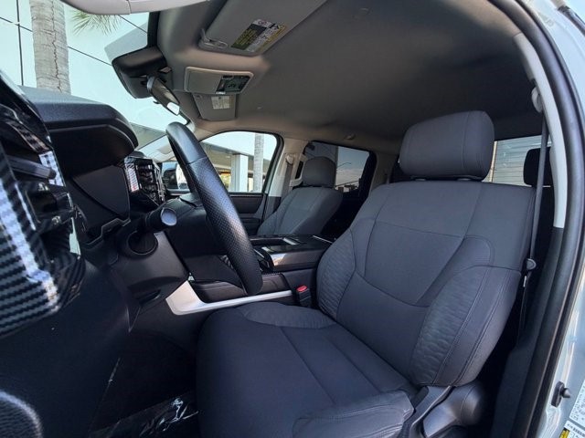 2022 Toyota Tundra 2WD SR5 SR5 CrewMax 5.5′ Bed Twin Turbo Regular Unleaded V-6 3.4 L/210 [18]