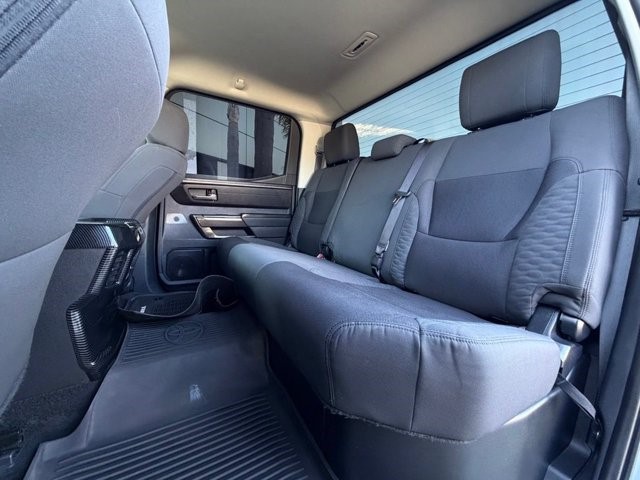2022 Toyota Tundra 2WD SR5 SR5 CrewMax 5.5′ Bed Twin Turbo Regular Unleaded V-6 3.4 L/210 [20]