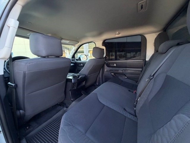 2022 Toyota Tundra 2WD SR5 SR5 CrewMax 5.5′ Bed Twin Turbo Regular Unleaded V-6 3.4 L/210 [23]