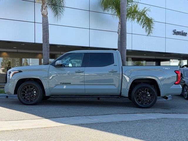 2022 Toyota Tundra 2WD SR5 SR5 CrewMax 5.5′ Bed Twin Turbo Regular Unleaded V-6 3.4 L/210 [2]