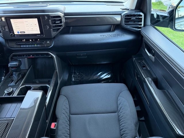2022 Toyota Tundra 2WD SR5 SR5 CrewMax 5.5′ Bed Twin Turbo Regular Unleaded V-6 3.4 L/210 [29]
