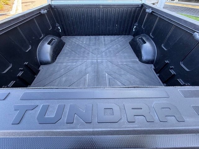 2022 Toyota Tundra 2WD SR5 SR5 CrewMax 5.5′ Bed Twin Turbo Regular Unleaded V-6 3.4 L/210 [5]