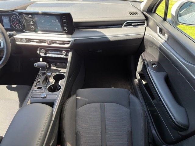 2024 Kia K5 LXS LXS Auto FWD Intercooled Turbo Regular Unleaded I-4 1.6 L/98 [25]