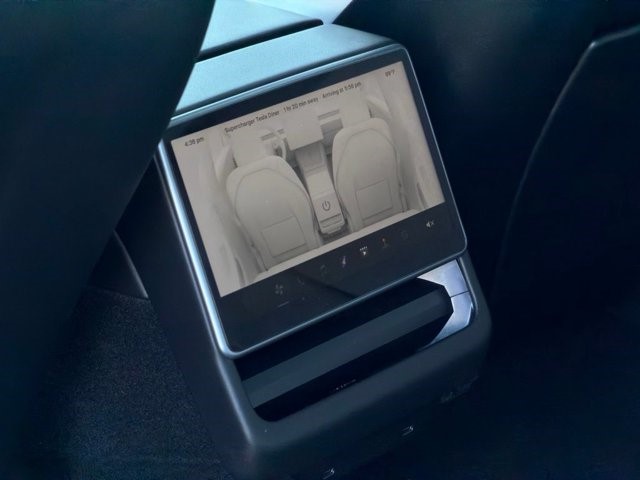 2025 Tesla Model 3  Electric [20]