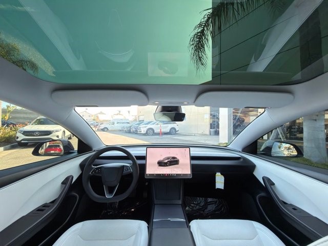 2025 Tesla Model 3  Electric [23]