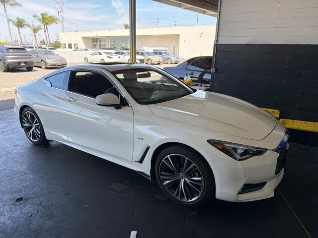 2018 INFINITI Q60 2.0t PURE 2.0t PURE RWD Intercooled Turbo Premium Gasoline I-4 2.0 L/121 [3]