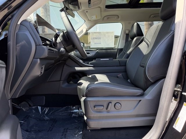 2027 INFINITI QX80 LUXE LUXE AWD *Ltd Avail* Twin Turbo Premium Gasoline V-6 3.5 L/213 [17]