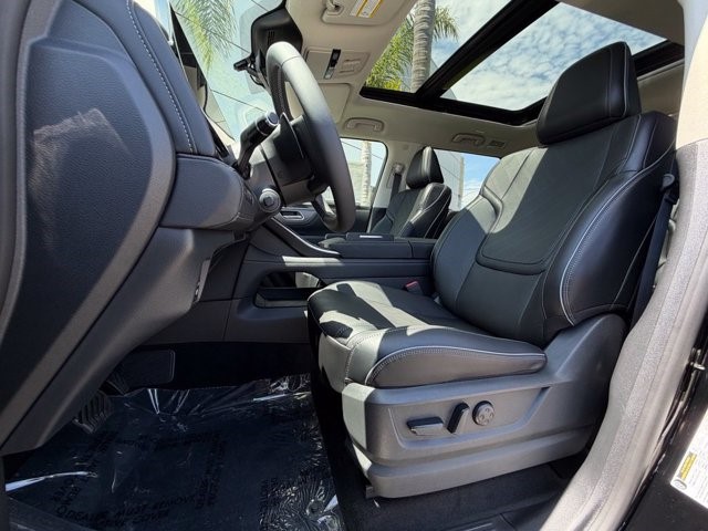 2027 INFINITI QX80 LUXE LUXE AWD *Ltd Avail* Twin Turbo Premium Gasoline V-6 3.5 L/213 [18]