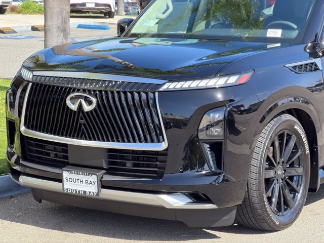 2027 INFINITI QX80 LUXE LUXE AWD *Ltd Avail* Twin Turbo Premium Gasoline V-6 3.5 L/213 [1]