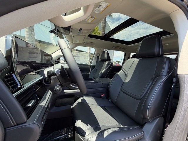 2027 INFINITI QX80 LUXE LUXE AWD *Ltd Avail* Twin Turbo Premium Gasoline V-6 3.5 L/213 [19]